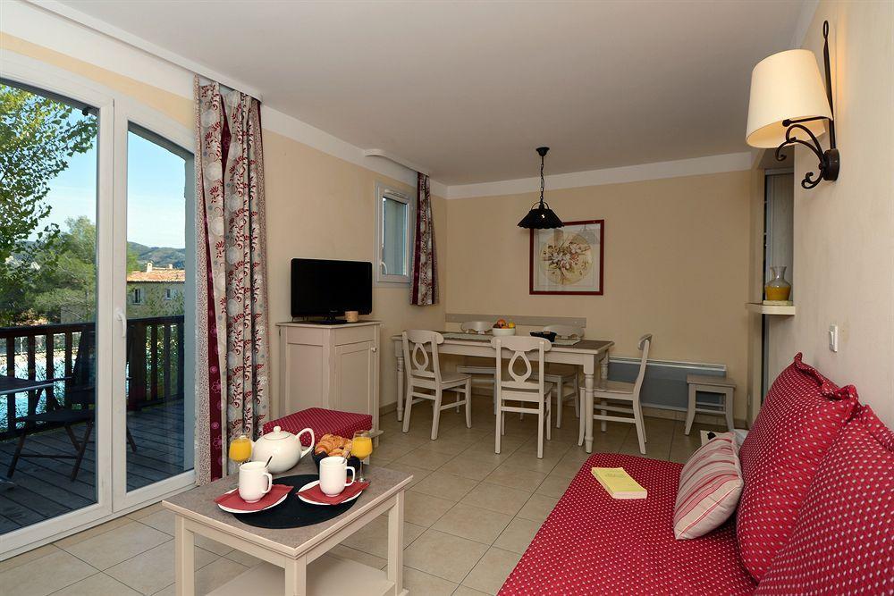 Residence Pierre & Vacances Les Coteaux De Pont-Royal Mallemort Exterior photo
