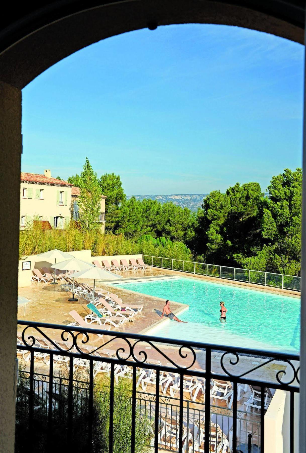 Residence Pierre & Vacances Les Coteaux De Pont-Royal Mallemort Exterior photo
